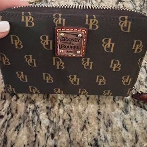 Dooney and bourke wallet